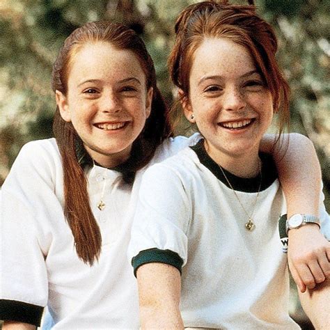 lindsay lohan in the parent trap|lindsay lohan have a twin.